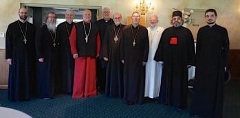 Archpriest Chad Hatfield with seminary alumni at the gala (photo: Eastern Diocese of America, Serbian Orthodox Church)